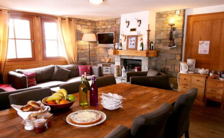 Chalet Belvedere, Tignes, Dining Room